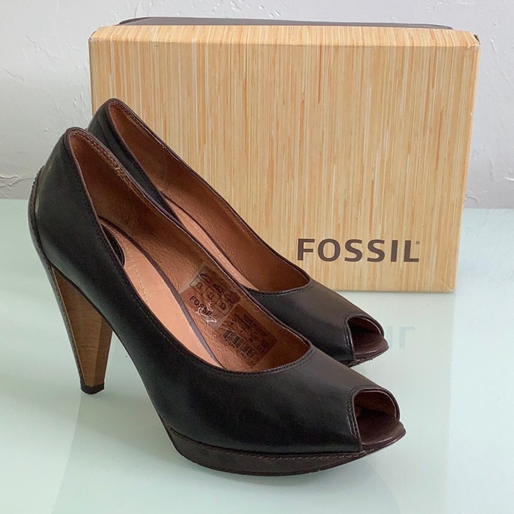 Fossil Allison Leather Peep toe wood heels platform size 8 EUC